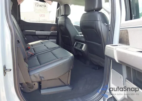 2024 Ford F250 из США, поврежденный, VIN 1FT8W2BMXREF76207